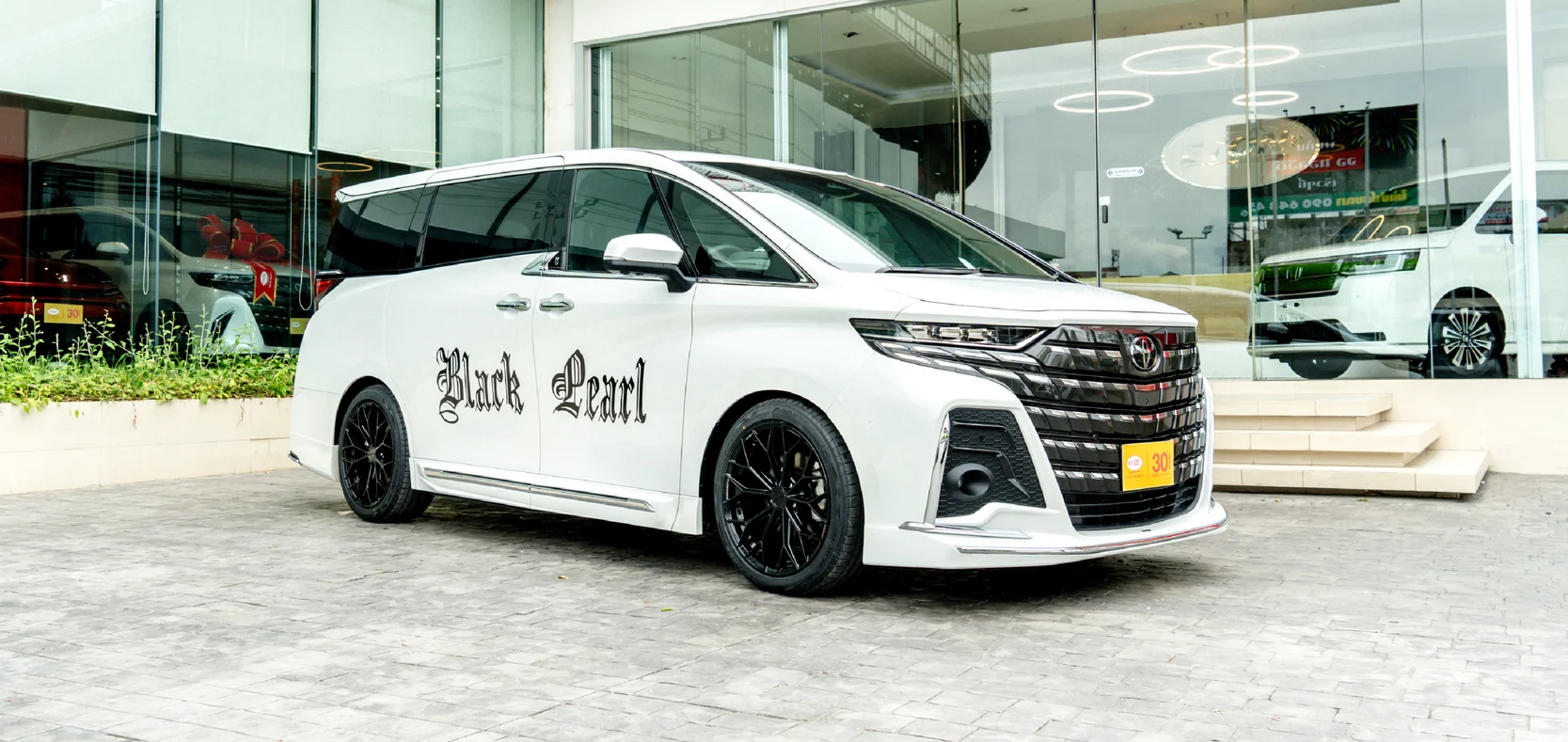 Black Pearl Star Edition by ETON GROUP